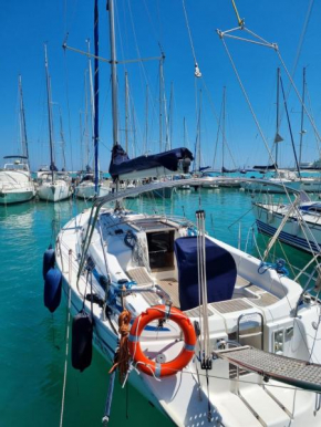 boat and breakfast